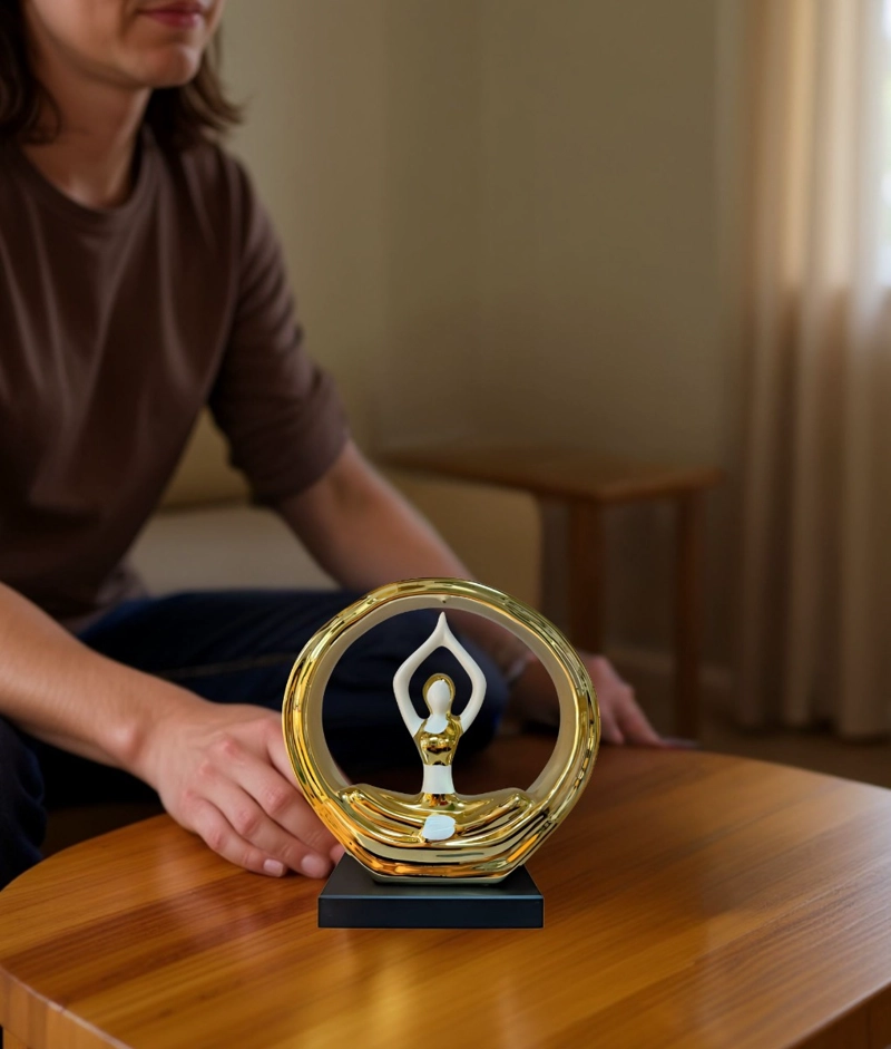 FIGURA DECORATIVA ESTATUA MUJER POSTURA YOGA ADORNO JHN - 5