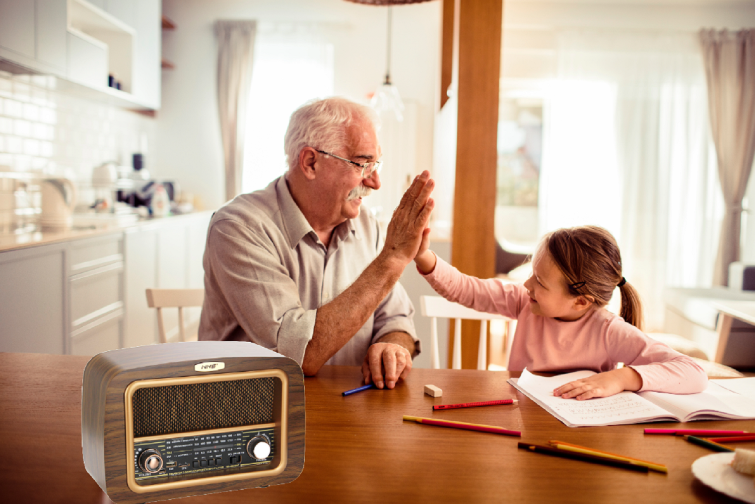 PARLANTE RADIO VINTAGE BLUETOOTH RETRO AUDIO LAU - 7