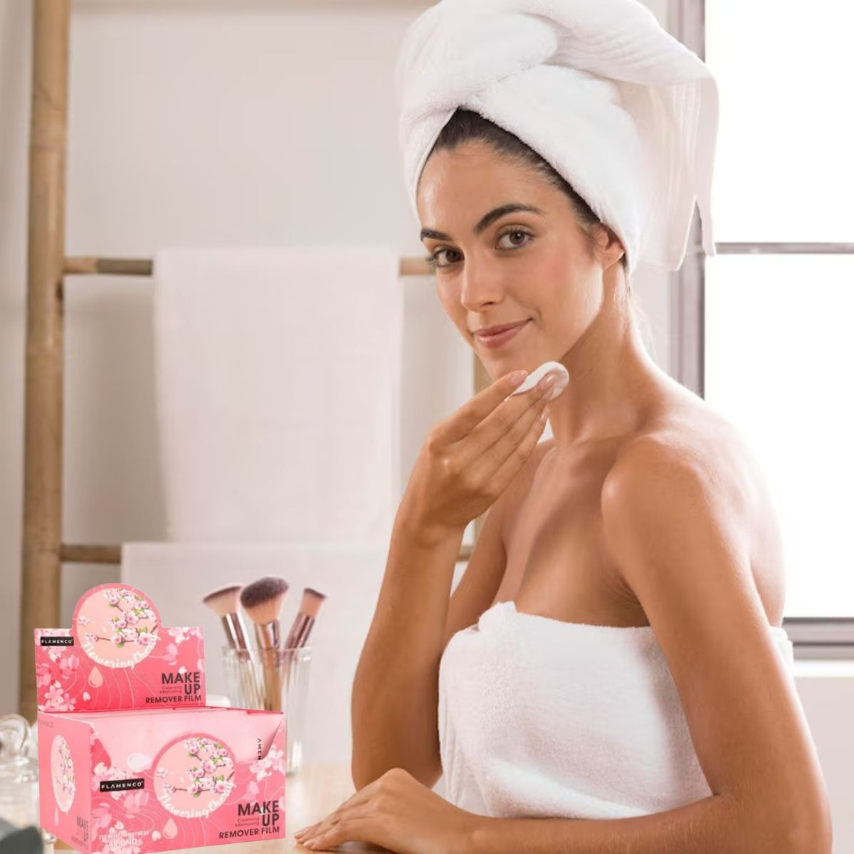 TOALLITA DESMAQUILLANTE ROSAS LIMPIEZA FRESCURA ESTILO LAU - 2