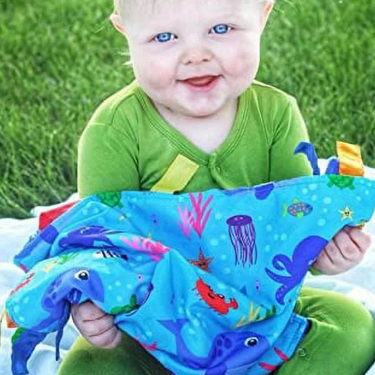 TUTO DE APEGO SENSORIAL MANTA FELPA SUAVE PARA BEBE LAU - 1