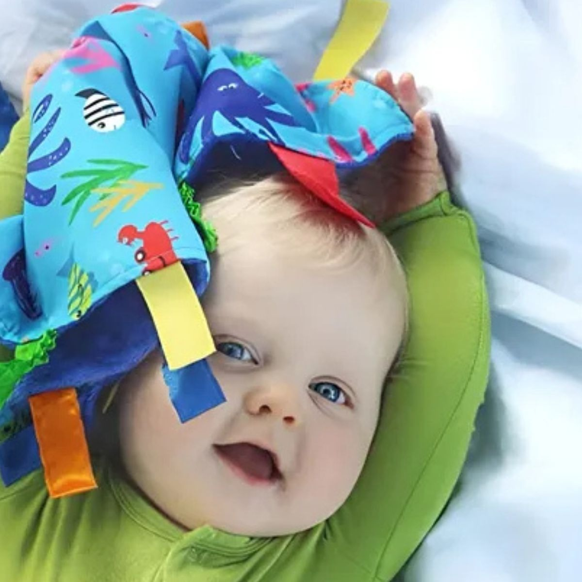 TUTO DE APEGO SENSORIAL MANTA FELPA SUAVE PARA BEBE LAU - 6