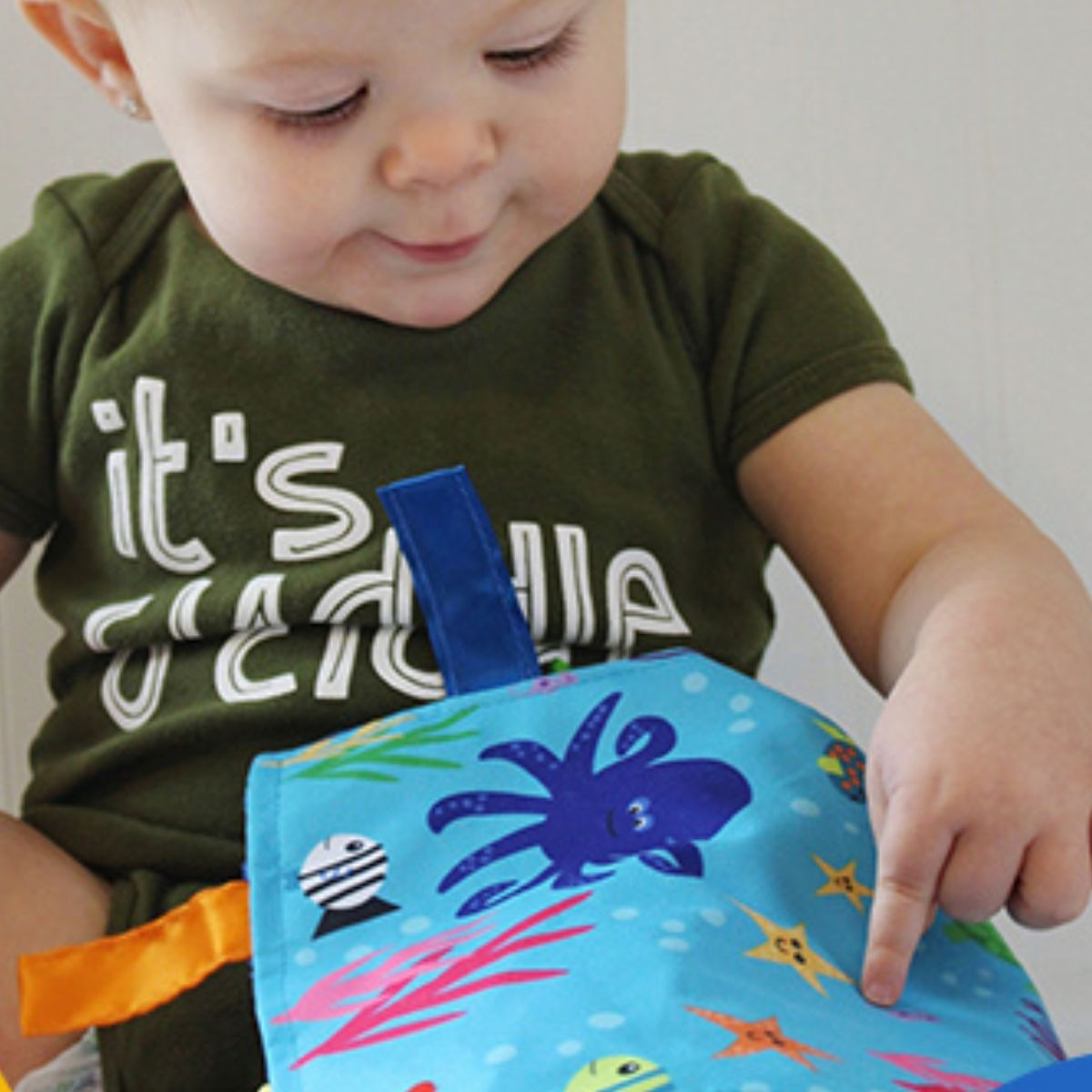 TUTO DE APEGO SENSORIAL MANTA FELPA SUAVE PARA BEBE LAU - 9