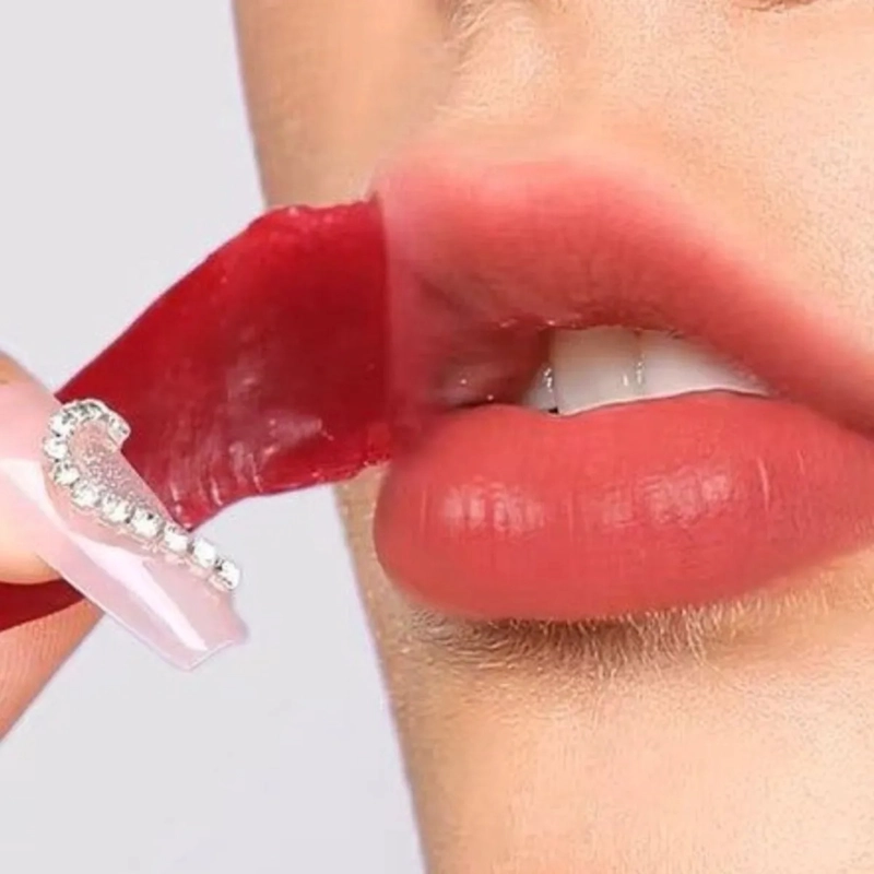 PACK 24 BRILLOS LABIALES TINTA DESPEGABLE LOOK VIBRANTE LAU - 9