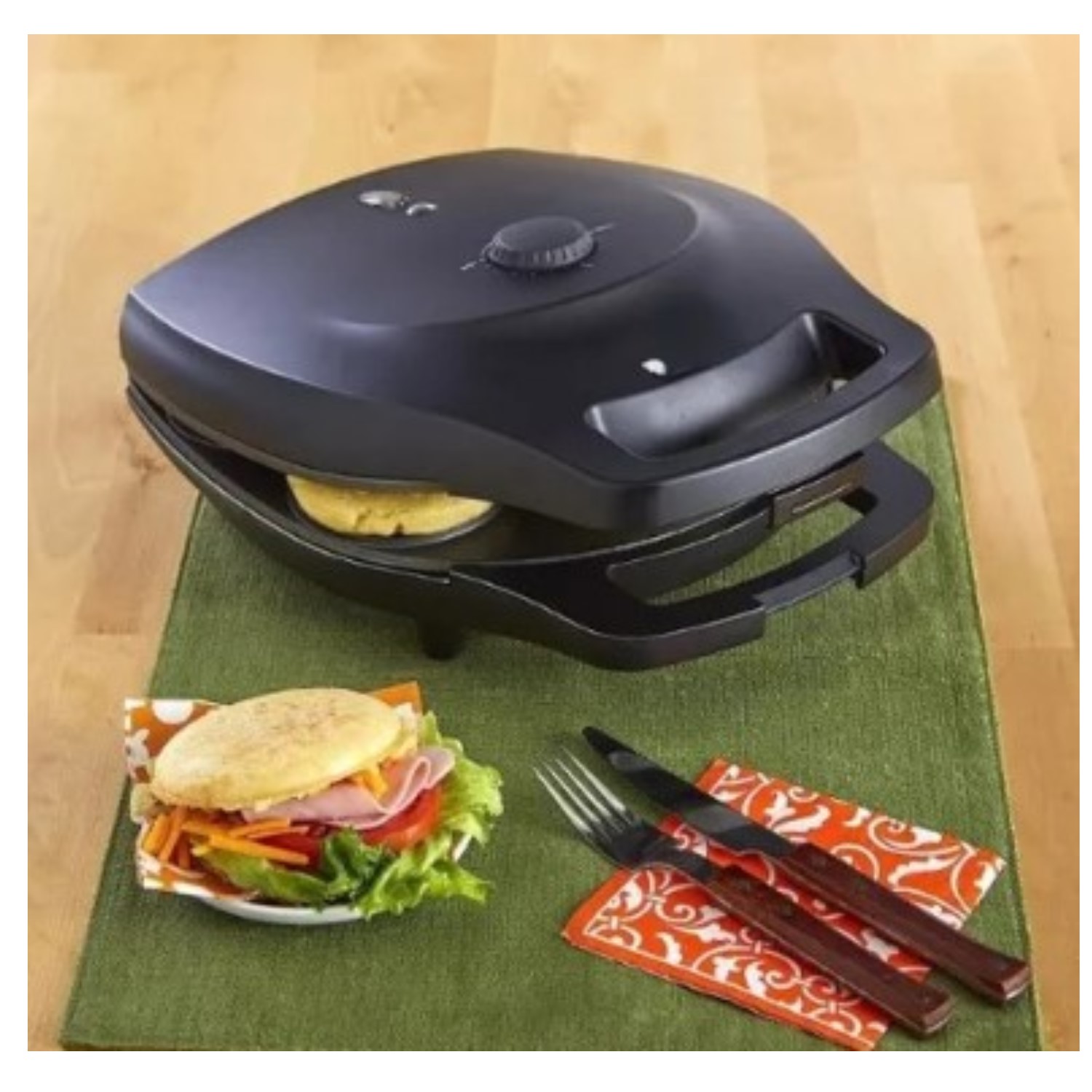 TOSTY AREPA, PANQUEQUERA, PLANCHA HAMBURGUESAS 1400W RAF - 4