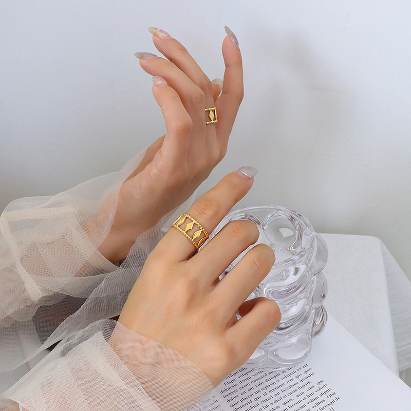 ANILLO LUX JOYAS BAÑO ORO AMARILLO 18K ROMBOS AJUSTABLE - 2
