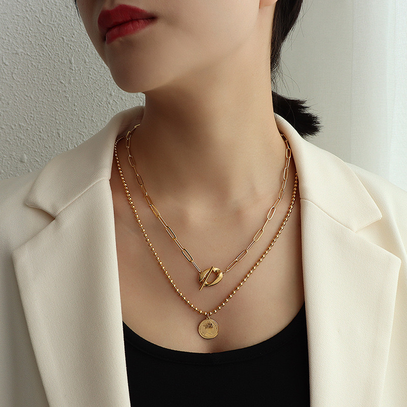 COLLAR BAÑO ORO AMARILLO 18K DOBLE DISEÑO REINA - 3
