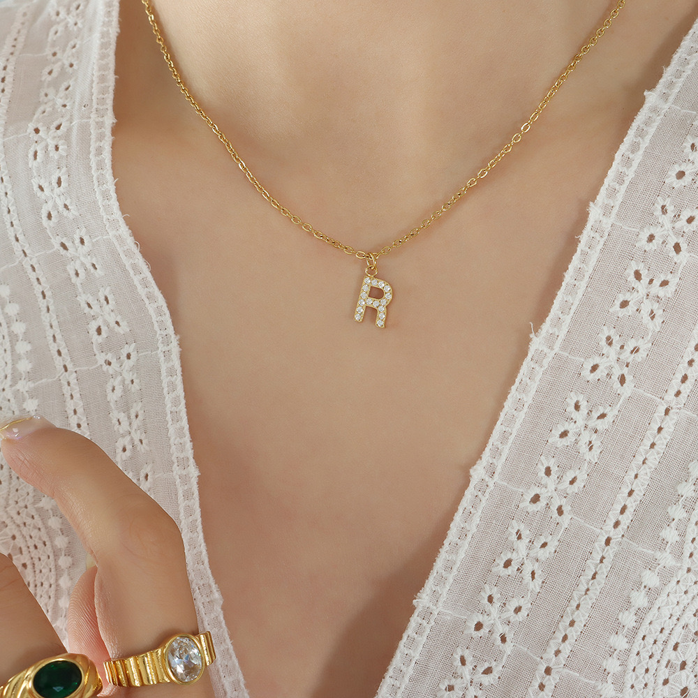COLLAR LUX JOYAS BAÑO ORO 18K LETRA INICIAL R BRILLITOS - 2