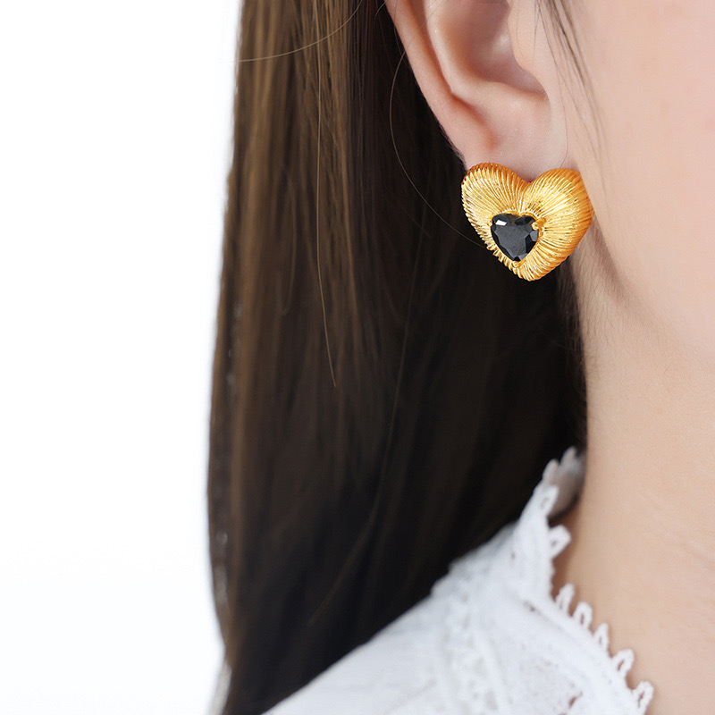 AROS BAÑO ORO 18K CORAZÓN CEPILLADO CIRCÓN ONIX - 4