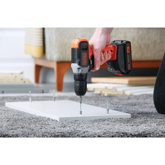 TALADRO ROTACION INALAMBRICO BLACK Y DECKER BCD702C1-B2 20V -10MM+BATERIA 1.5AH - 6