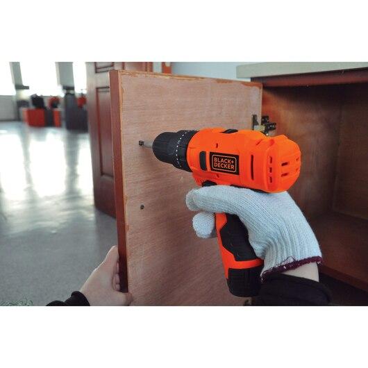 TALADRO PERCUTOR BLACK Y DECKER HP12-B2C 12V MAX ION LITIO+CARGADOR 1.5AH+CARGADOR+BOLSO NYLON - 7