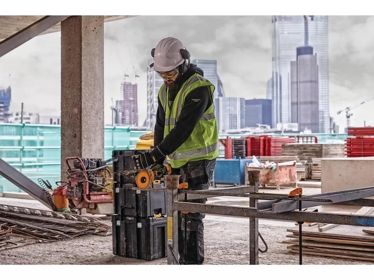 ESMERIL ANGULAR DEWALT DCG418T1 4 1/2 60V+1BAT  6.0AH+CARG - 7