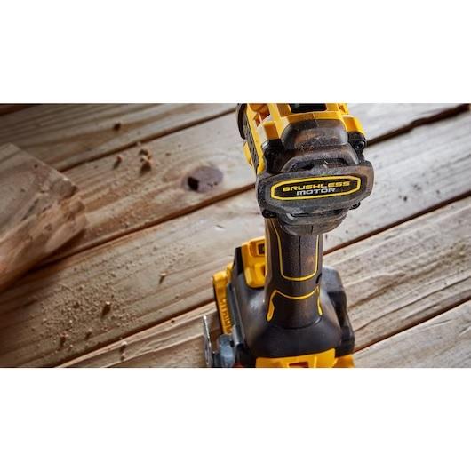 TALADRO PERCUTOR DEWALT DCD805B-B3 13MM 20V MAX SIN BAT + CARG - 6