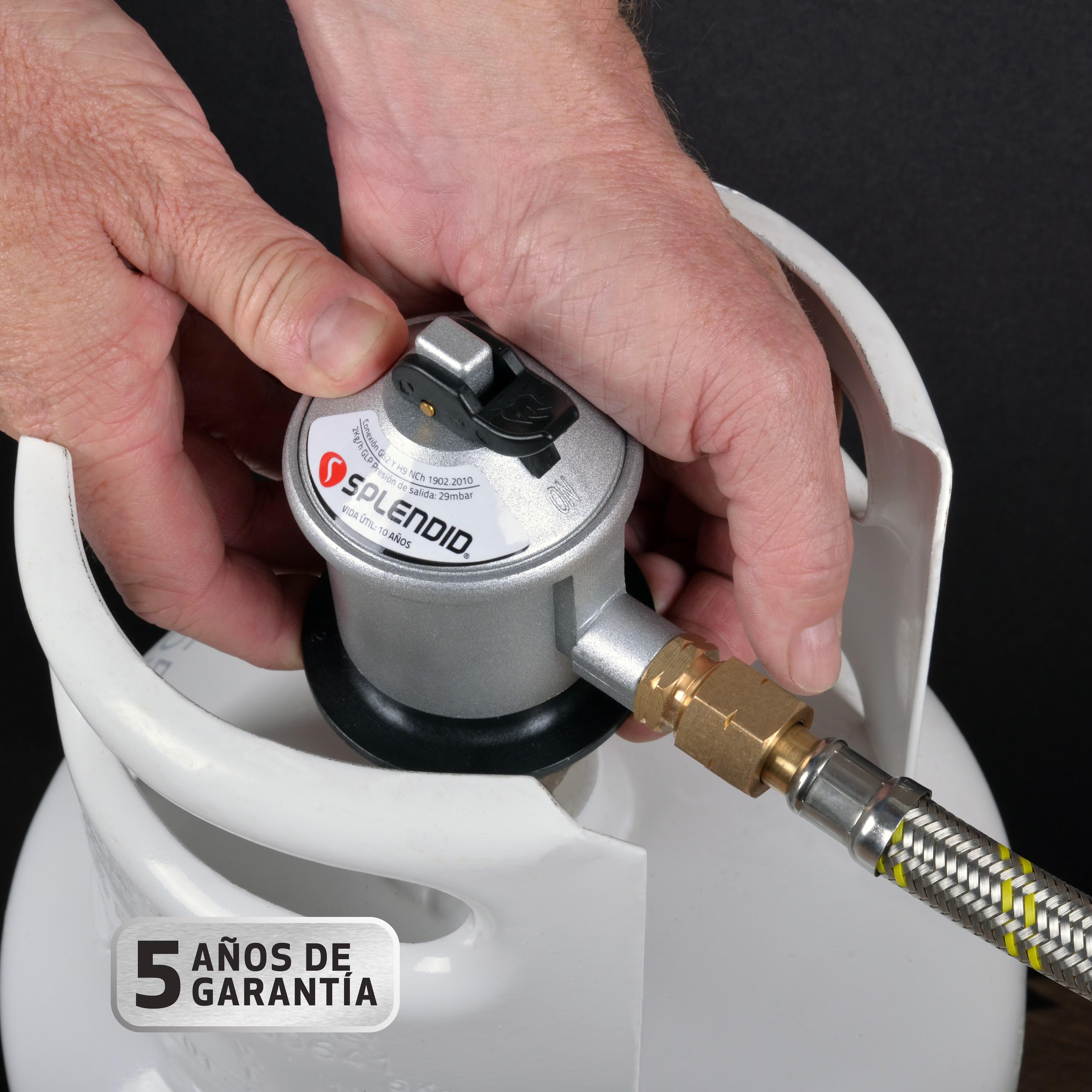 REGULADOR CON VALVULA SEGURIDAD 5,11 Y 15 KG SPLENDID - 5