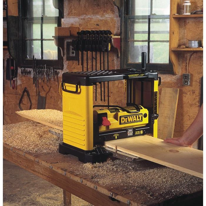 CEPILLADORA BANCO DEWALT DW733-B2C 1800W - 2