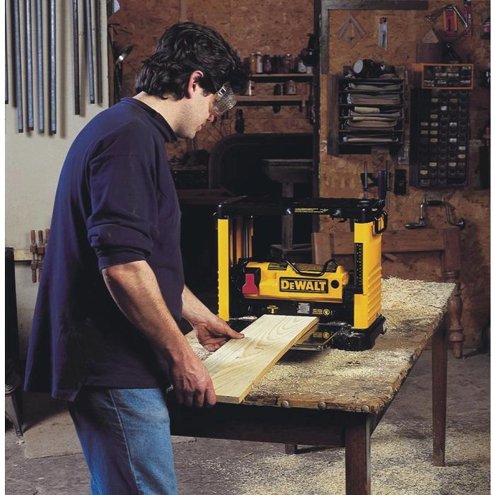 CEPILLADORA BANCO DEWALT DW733-B2C 1800W - 3