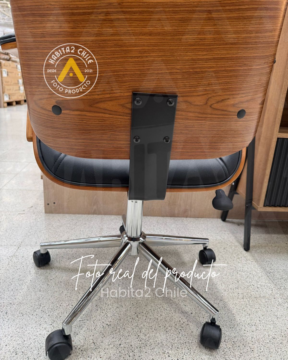 SILLA DE ESCRITORIO ERGONOMICA GIRATORIA TAYLOR NEGRO CON APOYABRAZOS MADERA Y RESPALDO CABEZA - 4