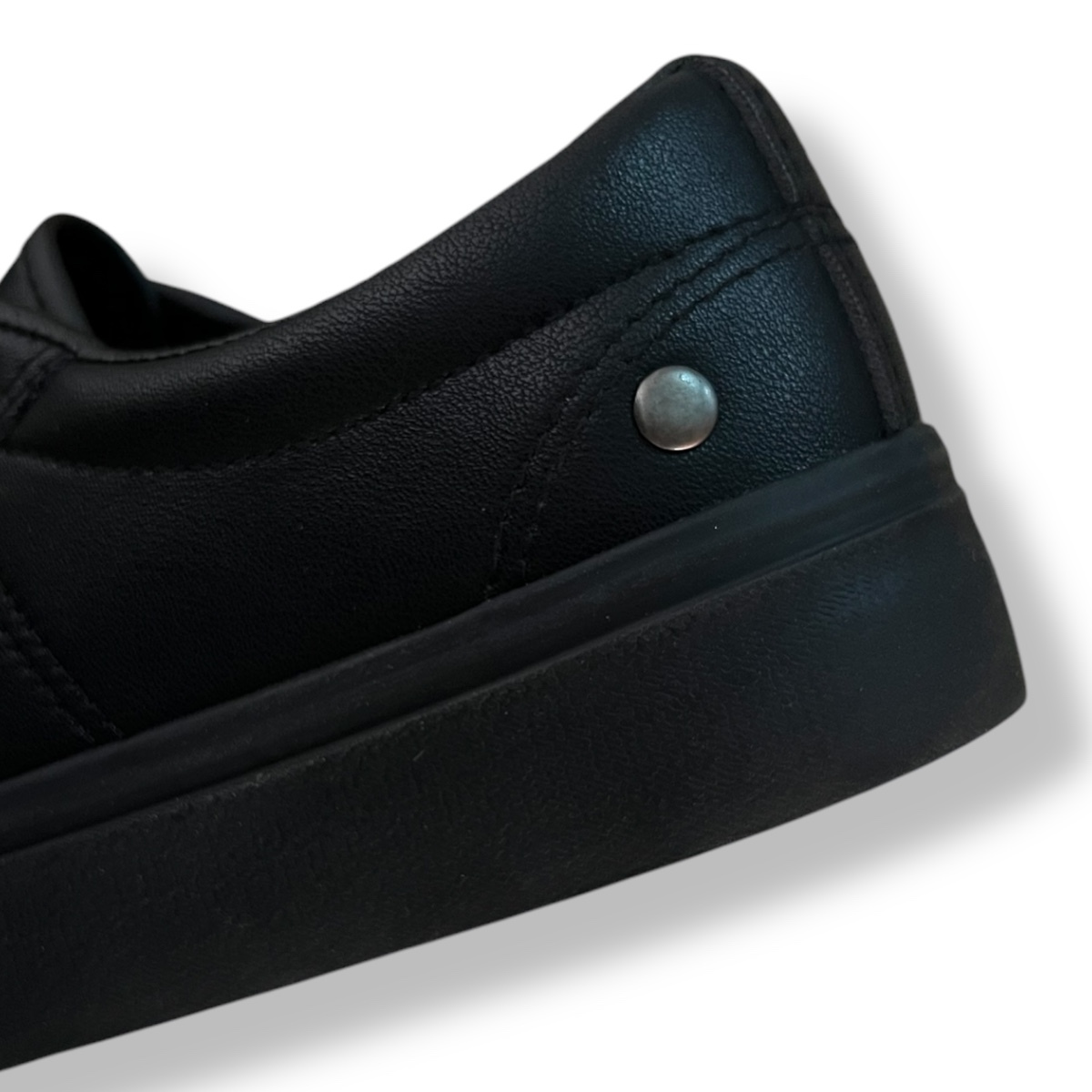 ZAPATILLAS NEGRAS ESCOLARES UNISEX - 7