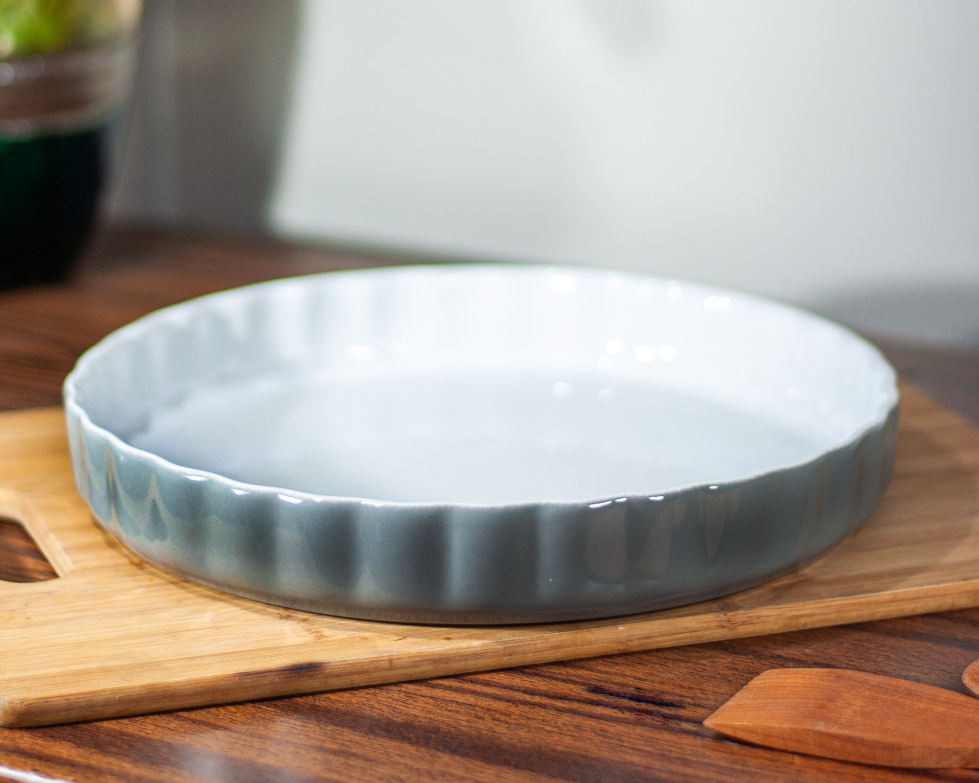 FUENTE DE CERÁMICA P/HORNO TIPO GRES - REDONDA 28 CM. GRIS - 1