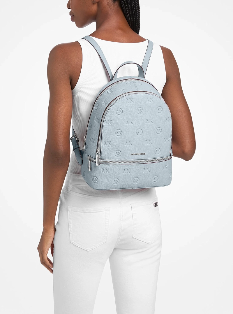 MOCHILA MICHAEL KORS RHEA LOGO DEBOSSED - 4