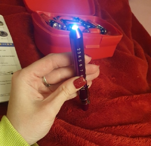 Linterna Tipo Lapiz Regla Led Medica Para Diagnostico Medico Metal Pilas AAA De Bolsillo Para Ojos - 3