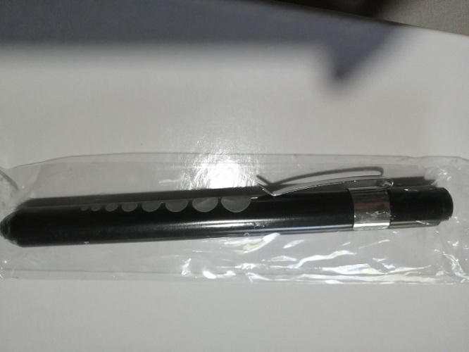 Linterna Tipo Lapiz Regla Led Medica Para Diagnostico Medico Metal Pilas AAA De Bolsillo Para Ojos - 4