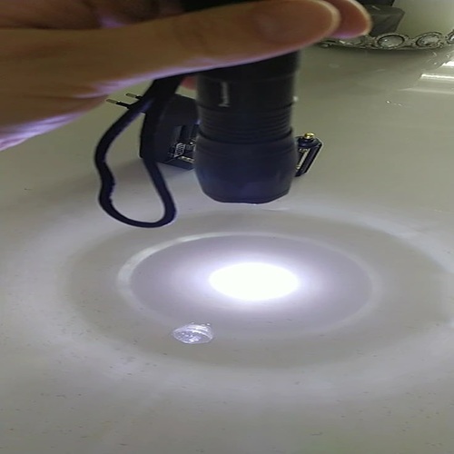 LUZ LINTERNA LED TÁCTICA XML-T6 4000 LUM ZOOM PILA RECARGABLE 18650 Ó AA NO INCLUÍDA - 3