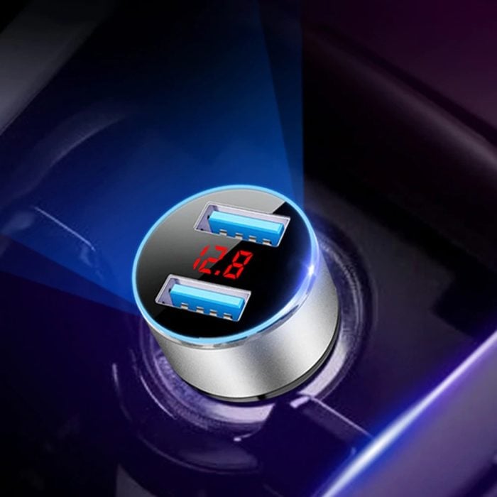 CARGADOR DE CELULAR AUTO METAL TITANIO VOLTIMETRO 4.8 AMPERES SMARTPHONE 2 USB CARGA RÁPIDA ORIGINAL - 2