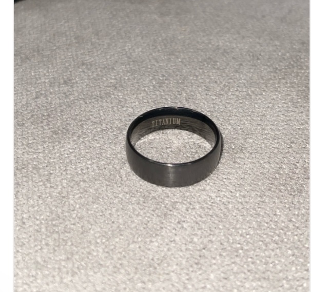 ANILLO TITANIO ANILLOS JUVENILES BLACK SPACE ACERO QUIRURGICO ACERO INOXIDABLE MATTE OPACO CURVO CH - 4