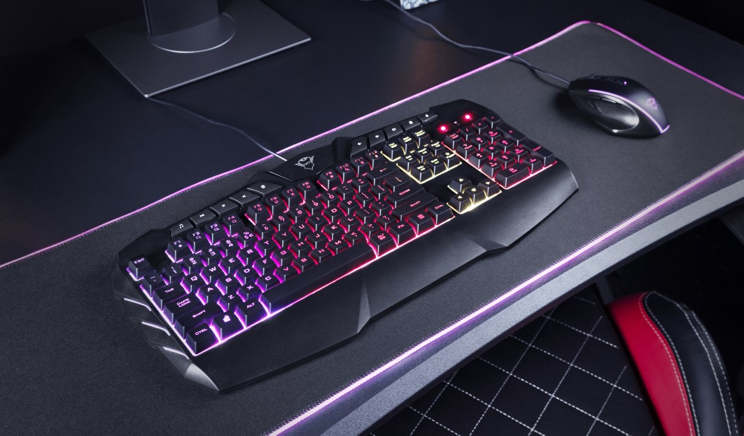 TECLADO GAMER UNIVERSAL TRUST GXT 881 MULTIMEDIA ODYSS FULL RGB HYBRIDO - 7