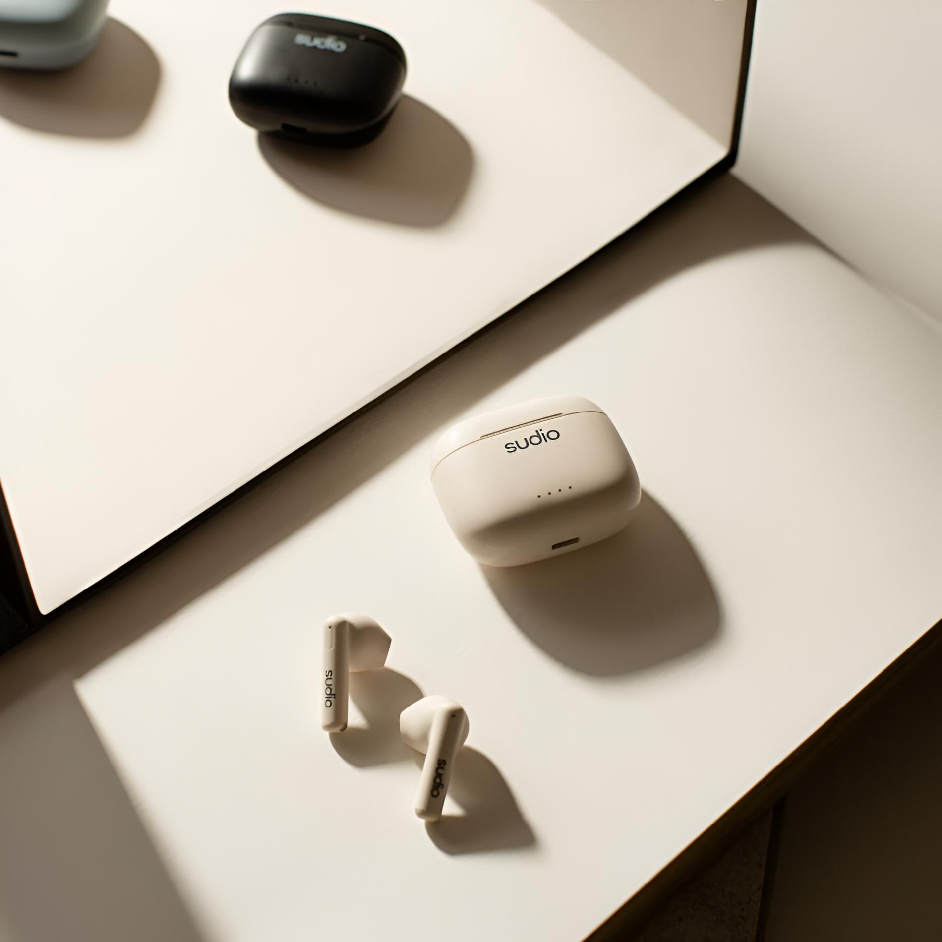 AUDIFONOS SUDIO PREMIUM LINE EARPHONES A1 TWS MIDNIGHT WHITE - 7