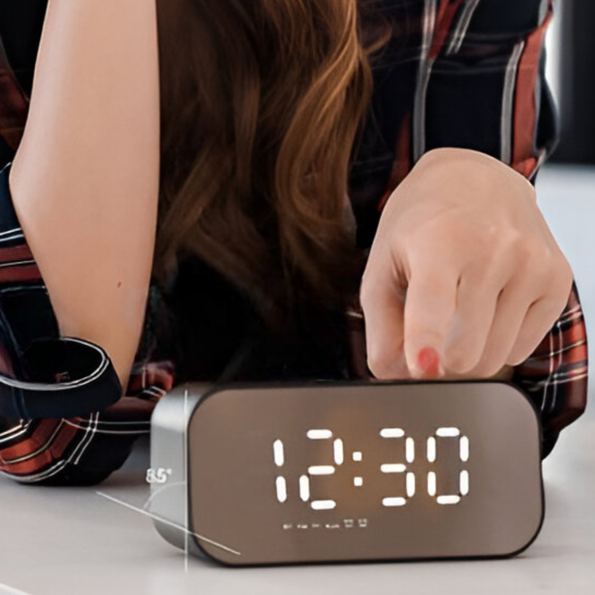 PARLANTE BLUETOOTH HAVIT M3 CON DESPERTADOR/ TERMOMETRO/ RADIO - 6