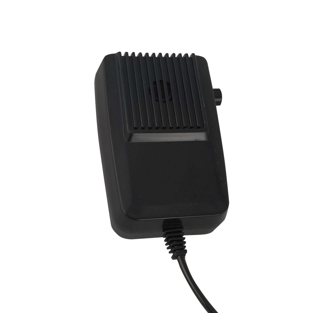 MEGAFONO AMPLIFICADOR 25W RECARGABLE +MICROFONO DE MANO 500M - 6