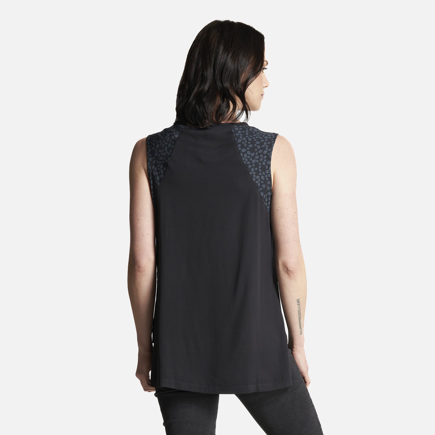 POLERA MUJER SUNSET T-SHIRT NEGRO LIPPI - 4