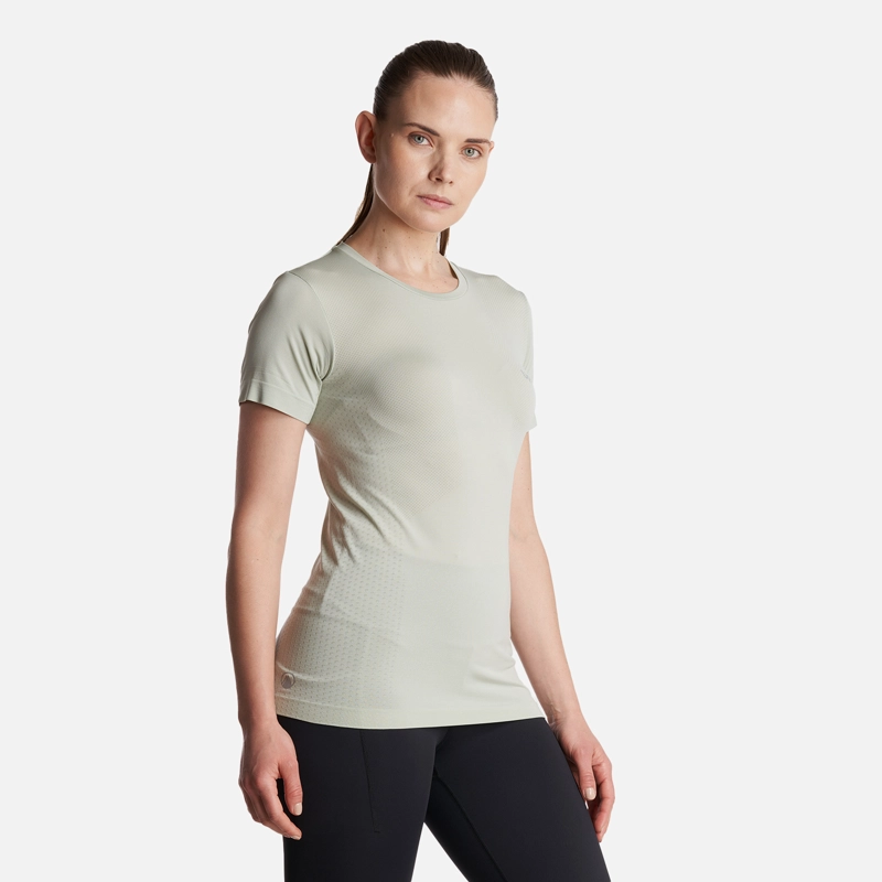 POLERA MUJER  CHALLENGE SEAMLESS T-SHIRT JADE LIPPI - 3