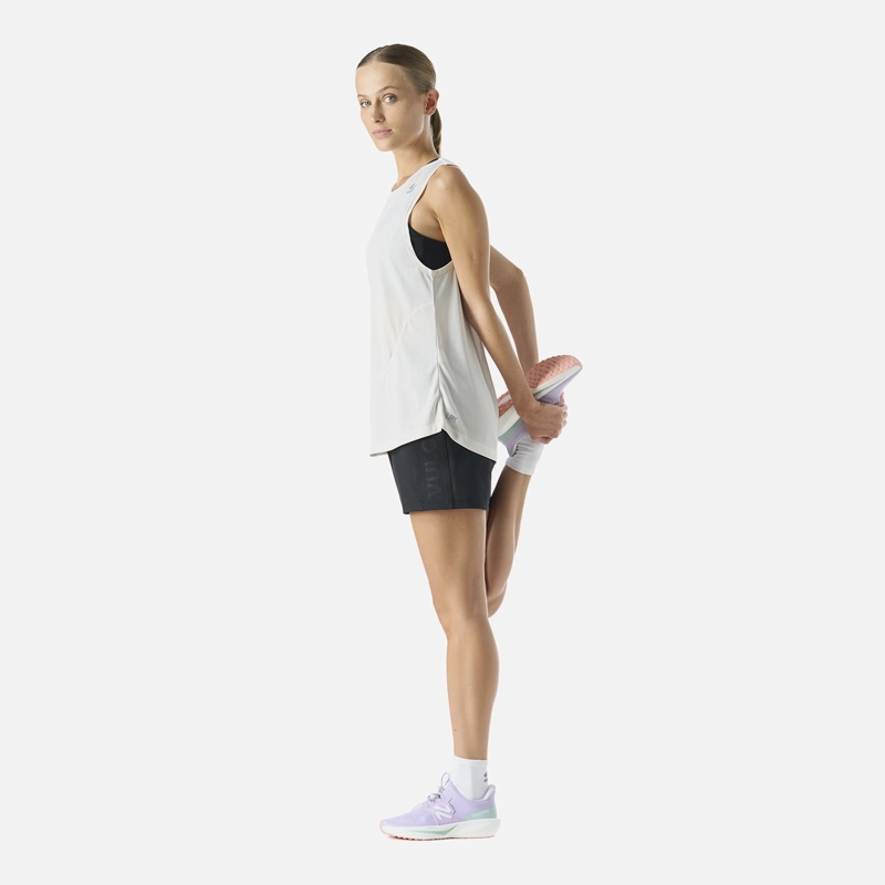 SHORT DEPORTIVO RUNNING 4' MUJER BUILT TO MOVE - 3