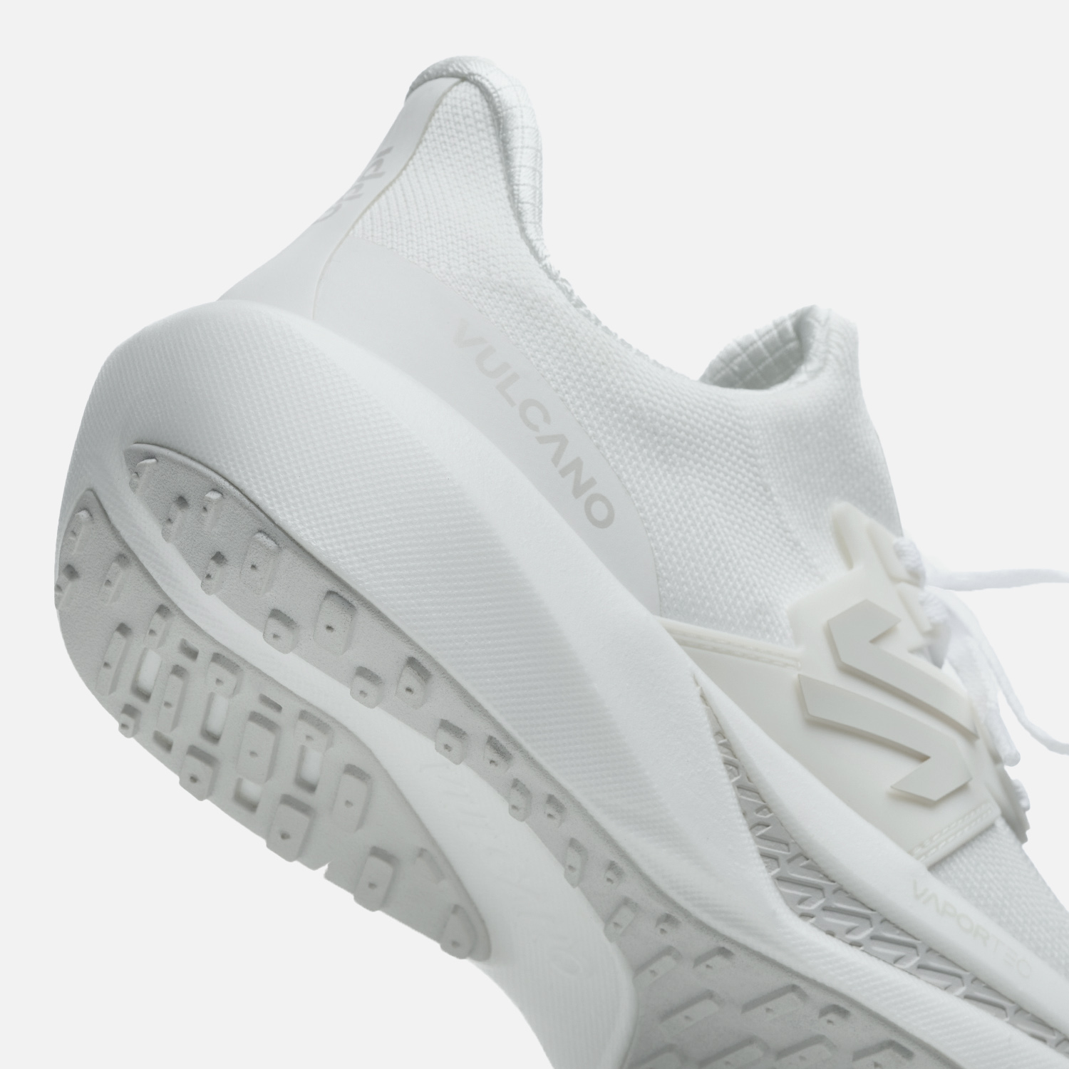 ZAPATILLA RUNNING HOMBRE MAGMA BLANCO - 8