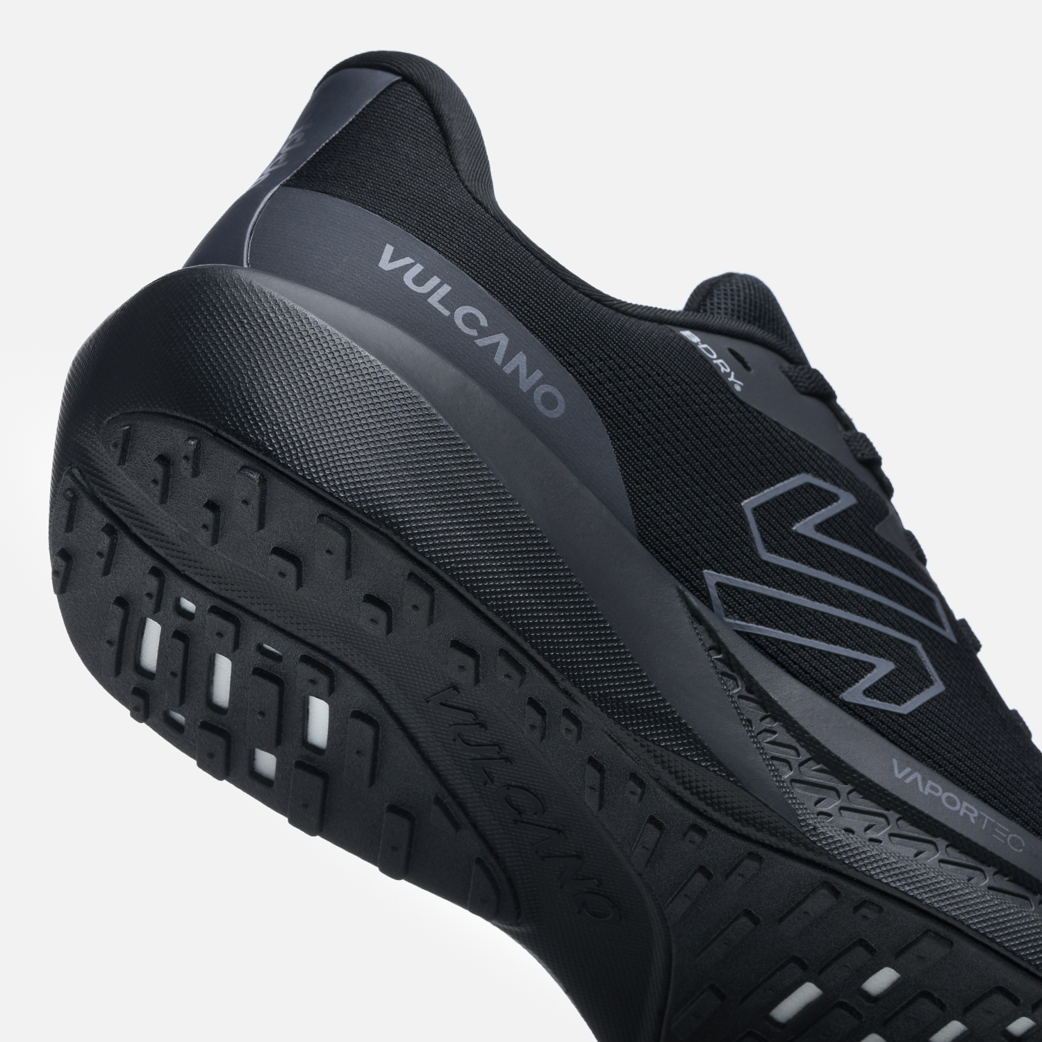 ZAPATILLA RUNNING HOMBRE EPICENTER B-DRY TRIPLE NEGRO - 8