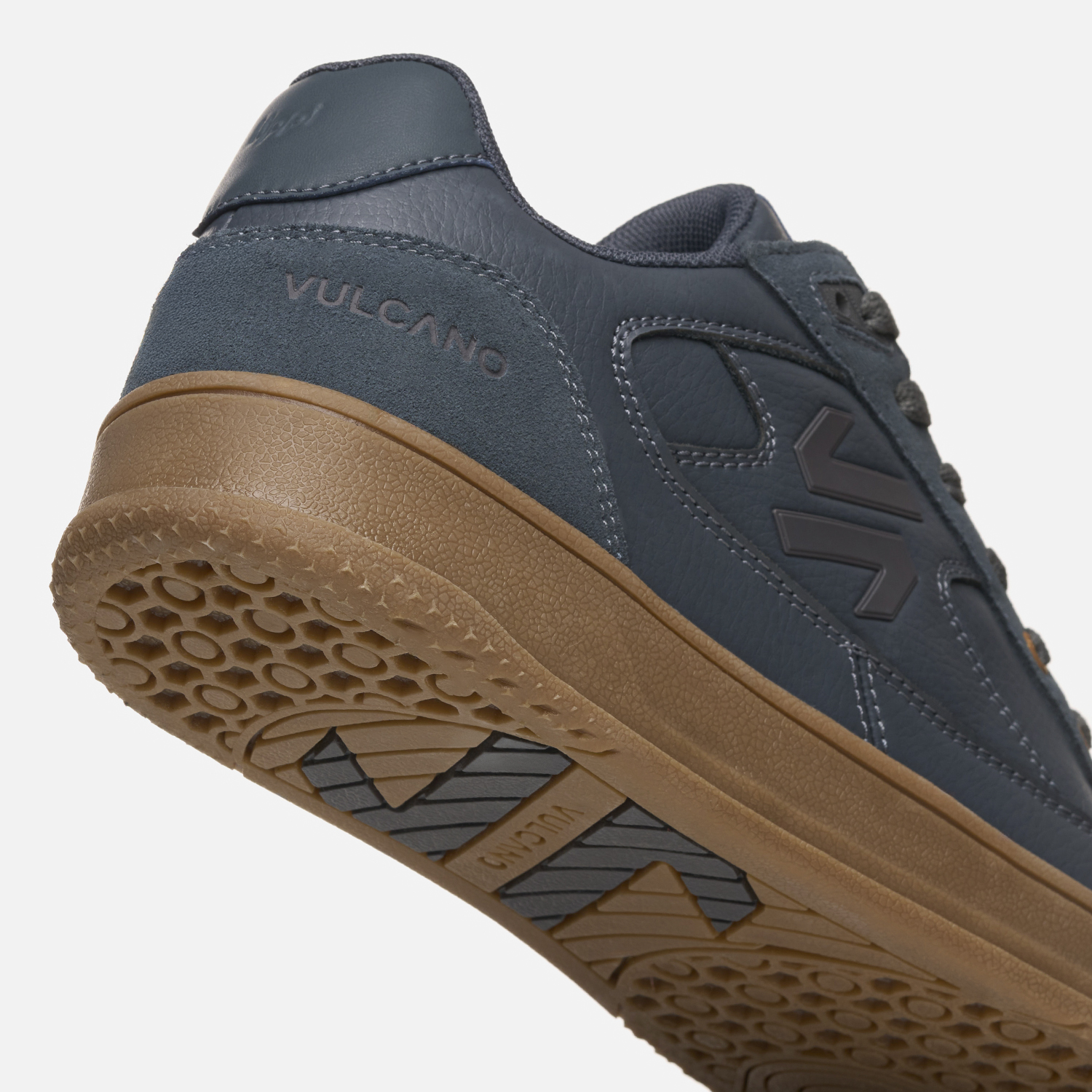 ZAPATILLA CASUAL HOMBRE CLASSIC AZUL PIEDRA - 8