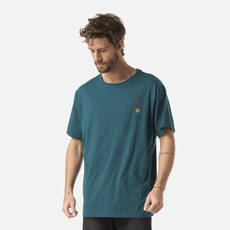 POLERA HOMBRE EL CUERNUDO PETROLEO OSCURO HAKA HONU V26 - 1