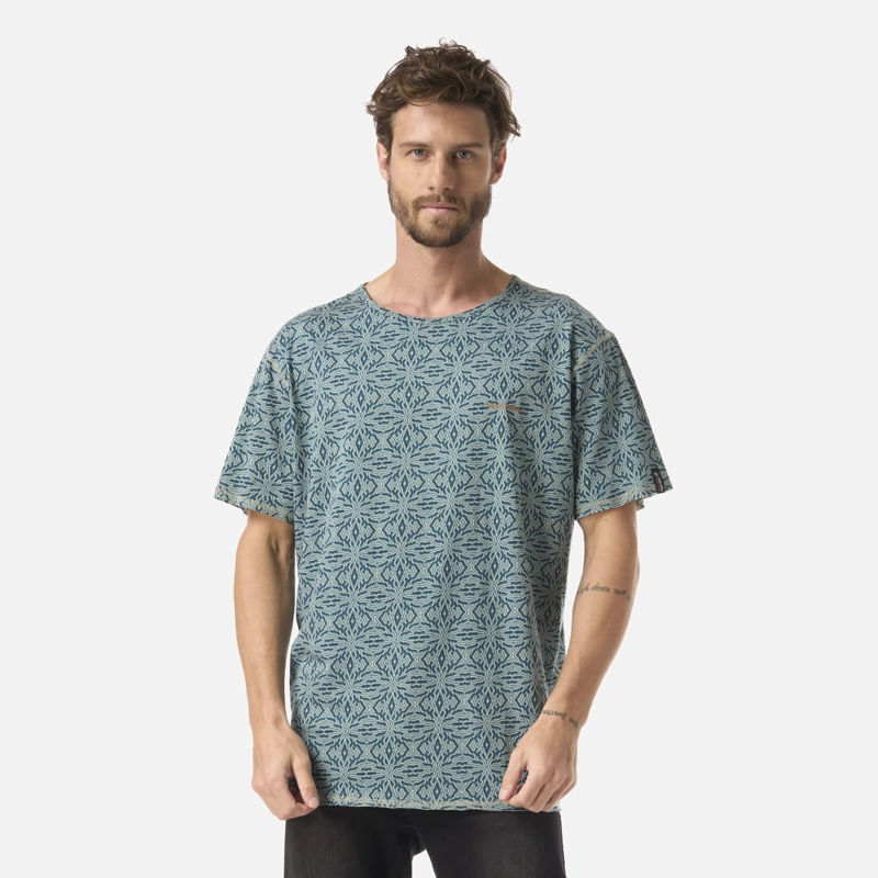 POLERA HOMBRE BI-CURIOSO PRINT AZUL NOCHE HAKA HONU - 2