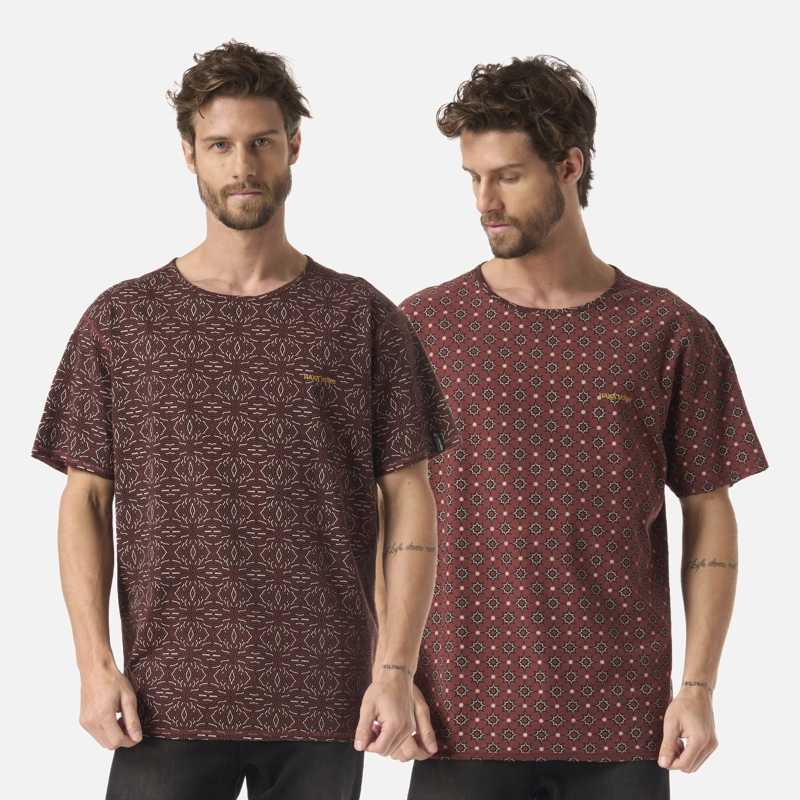 HAKA HONU POLERA HOMBRE BI-CURIOSO PRINT VINO HAKA HONU V26
