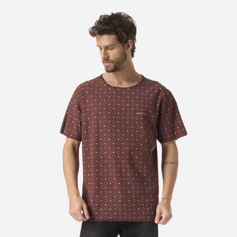 POLERA HOMBRE BI-CURIOSO PRINT VINO HAKA HONU V26 - 6