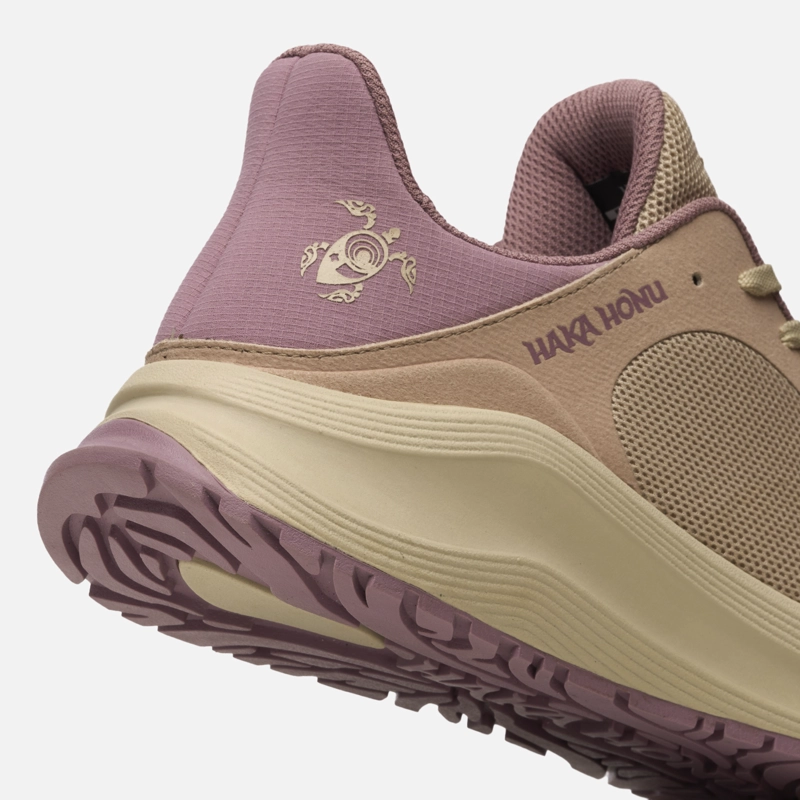 ZAPATILLA MUJER ESCALA BEIGE HAKA HONU - 8