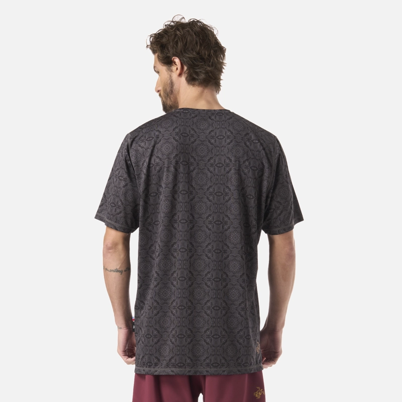POLERA HOMBRE SUDALA PRINT GRAFITO HAKA HONU - 3