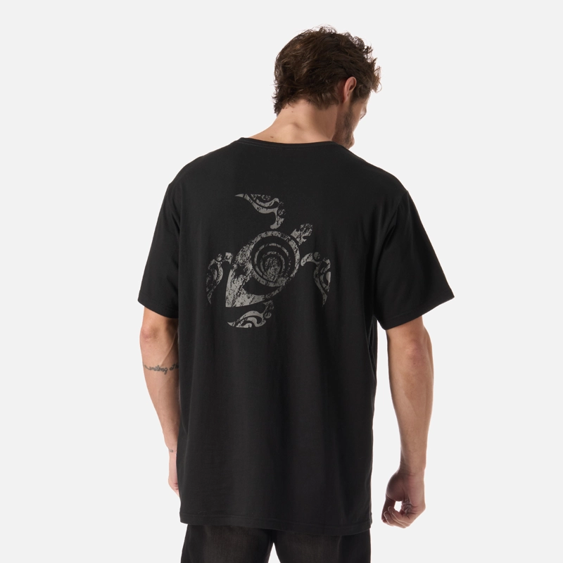 POLERA HOMBRE HAKA NEGRO HAKA HONU - 2