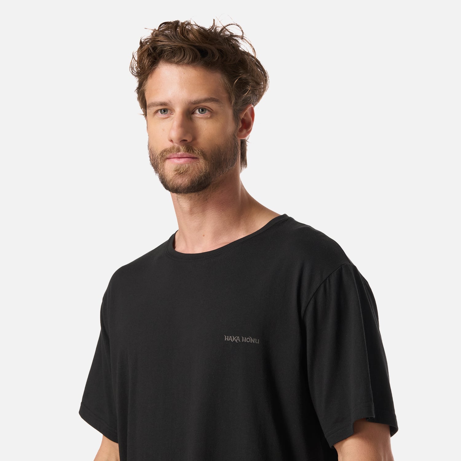 POLERA HOMBRE HAKA NEGRO HAKA HONU - 4