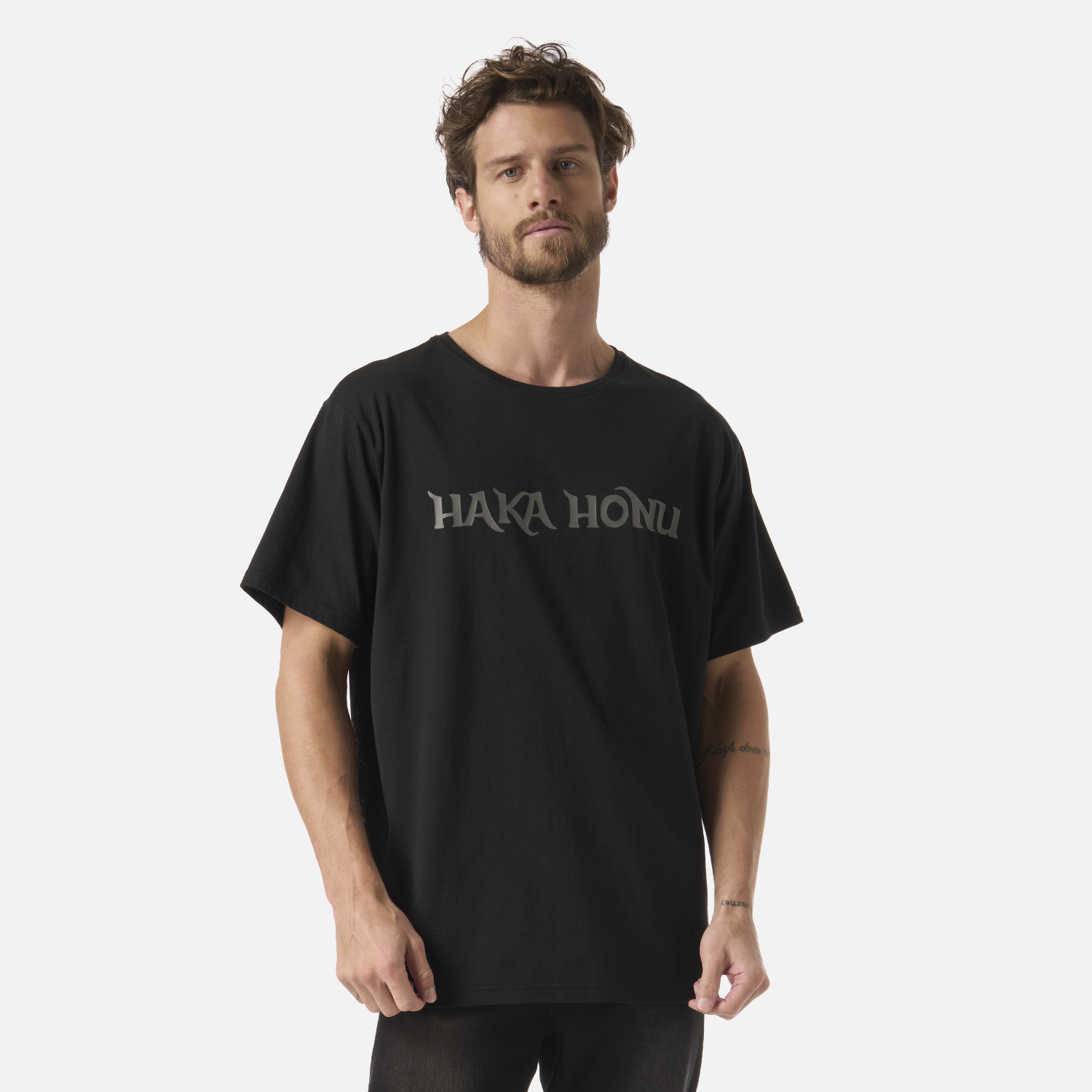 POLERA HOMBRE LOGO NEGRO HAKA HONU - 1