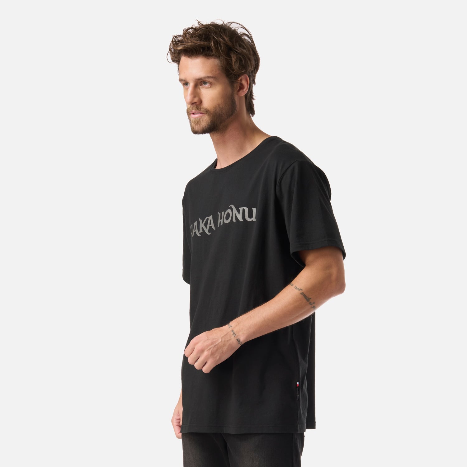 POLERA HOMBRE LOGO NEGRO HAKA HONU - 2