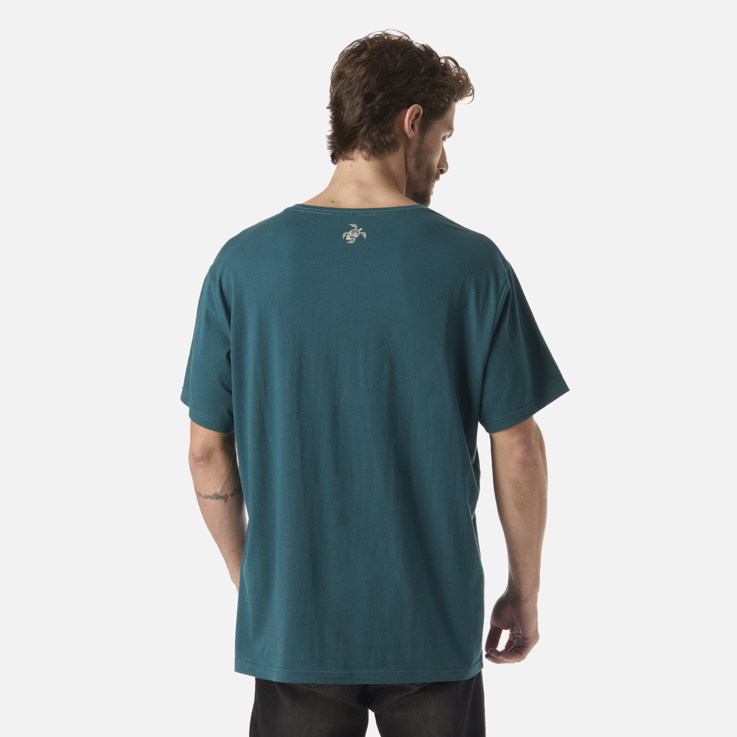POLERA HOMBRE LOGO PETROLEO HAKA HONU - 3