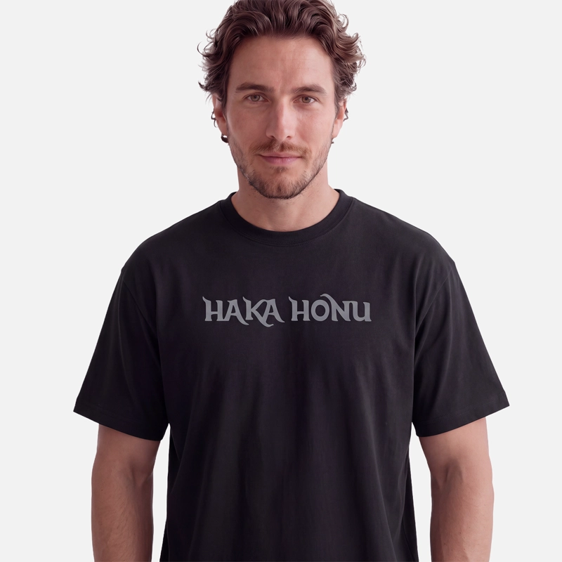 POLERA HOMBRE LOGO NEGRO HAKA HONU V27 - 2